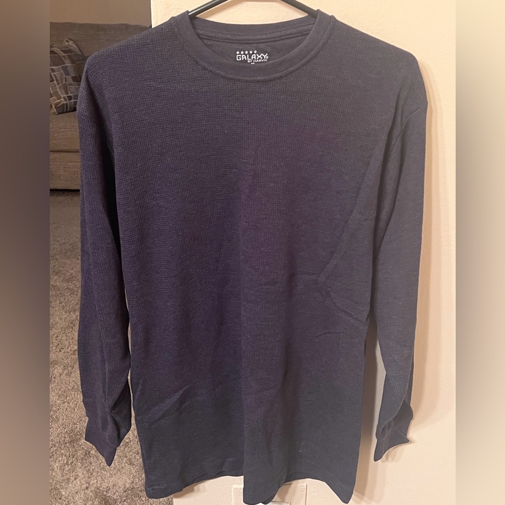 Galaxy by Harvic: Crewneck Sweater: Gray: Size Medium (M)